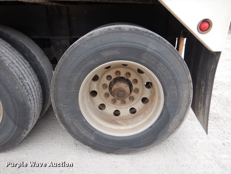 image for item DN5394 2014 Neville  grain trailer