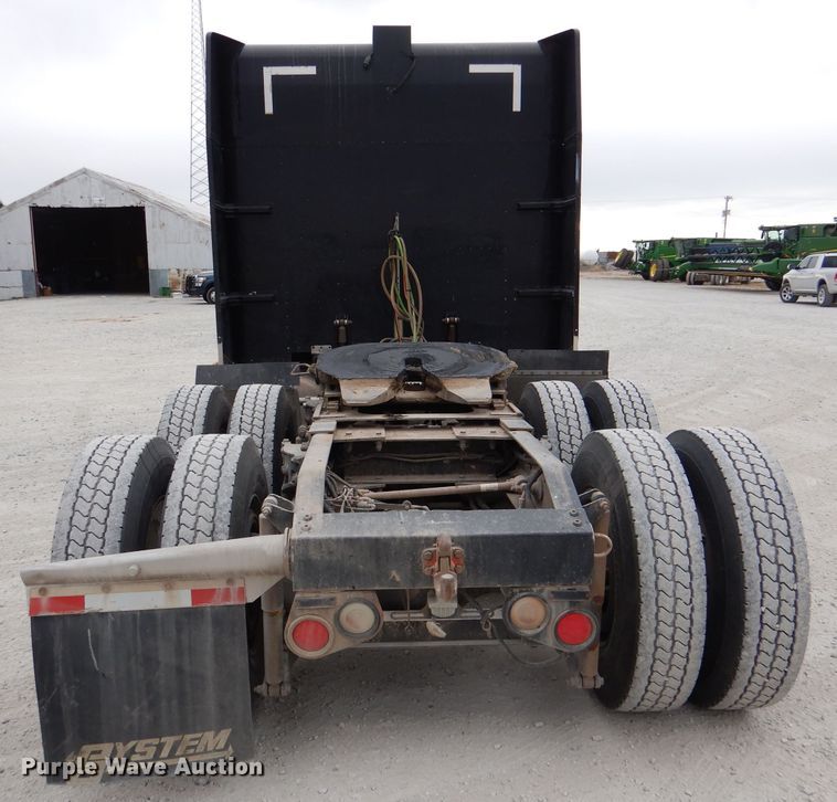 image for item DN5399 2007 Peterbilt 379  semi truck