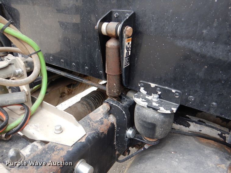 image for item DN5399 2007 Peterbilt 379  semi truck