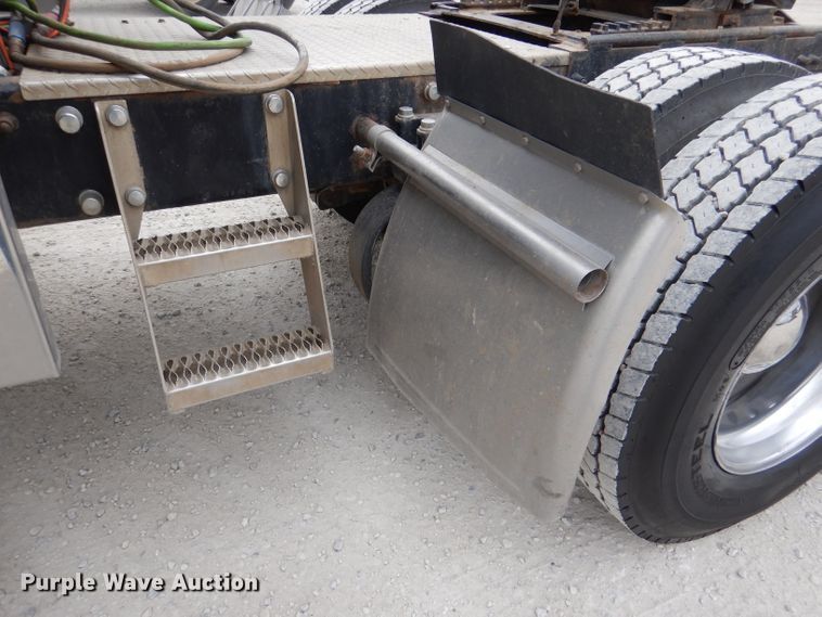 image for item DN5399 2007 Peterbilt 379  semi truck