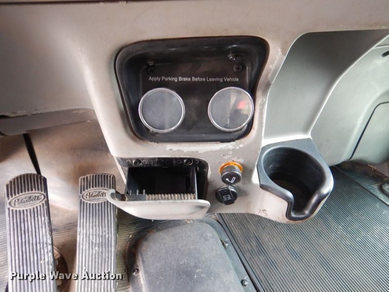 image for item DN5399 2007 Peterbilt 379  semi truck