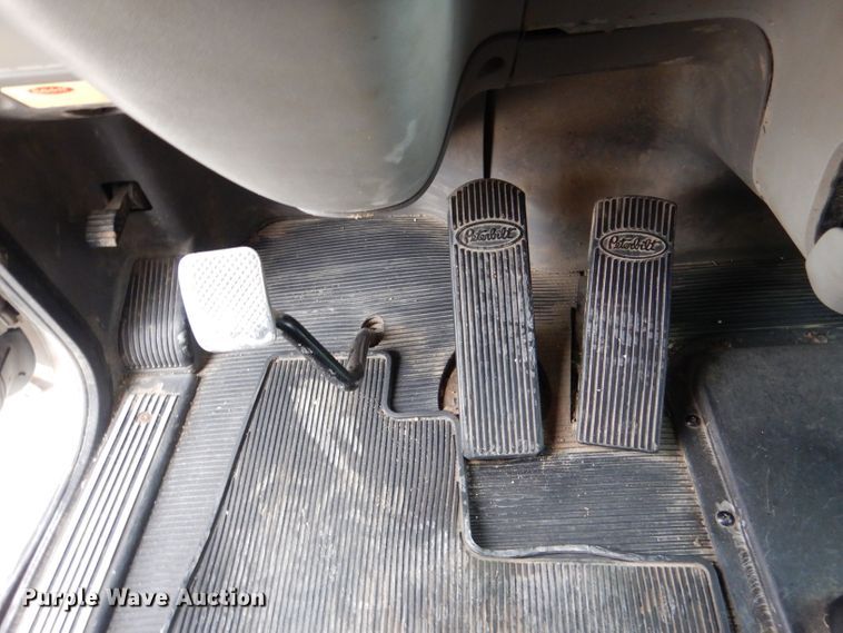 image for item DN5399 2007 Peterbilt 379  semi truck