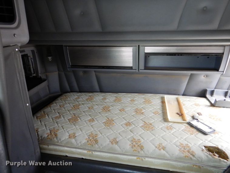 image for item DN5399 2007 Peterbilt 379  semi truck