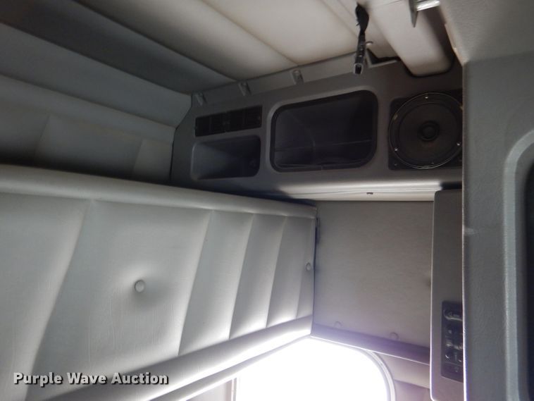 image for item DN5399 2007 Peterbilt 379  semi truck