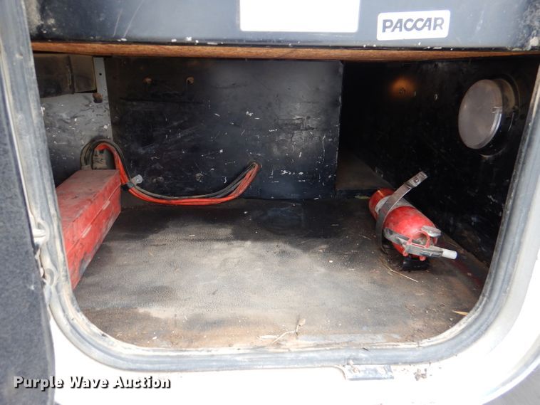 image for item DN5399 2007 Peterbilt 379  semi truck