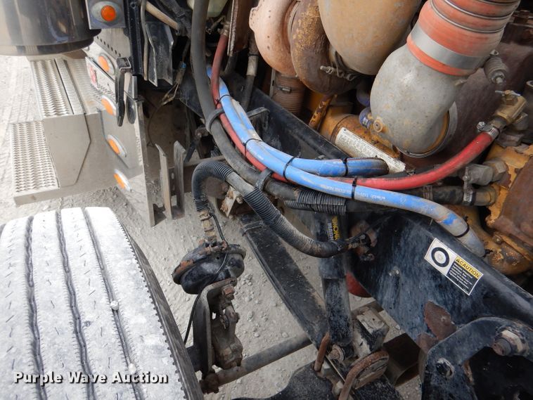 image for item DN5399 2007 Peterbilt 379  semi truck