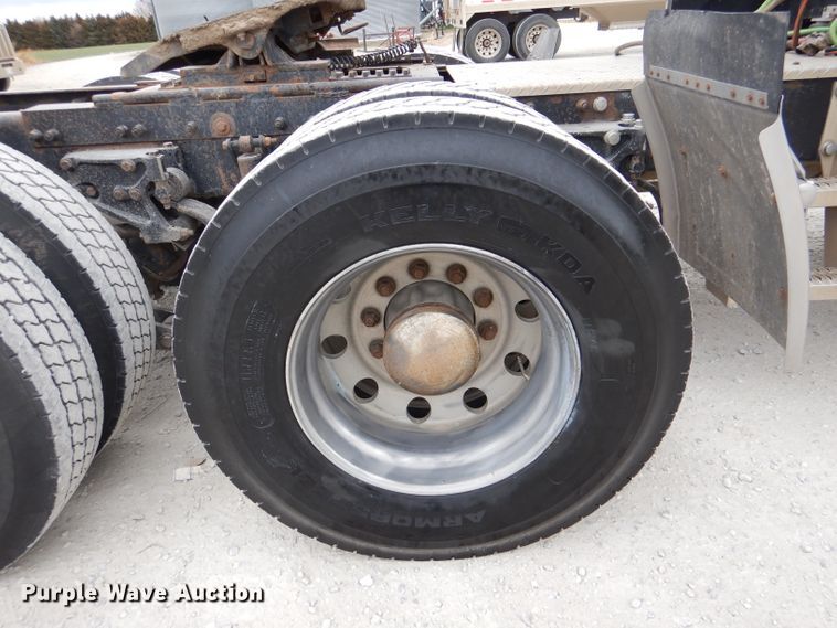 image for item DN5399 2007 Peterbilt 379  semi truck