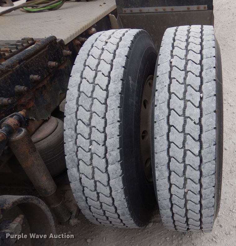 image for item DN5399 2007 Peterbilt 379  semi truck