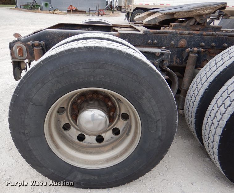 image for item DN5399 2007 Peterbilt 379  semi truck