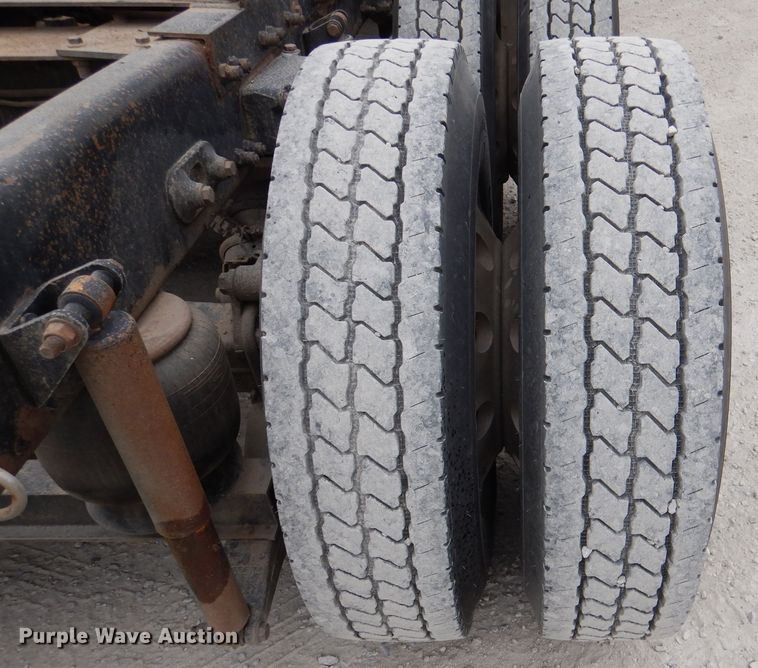 image for item DN5399 2007 Peterbilt 379  semi truck