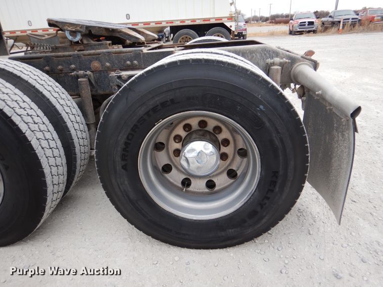 image for item DN5399 2007 Peterbilt 379  semi truck