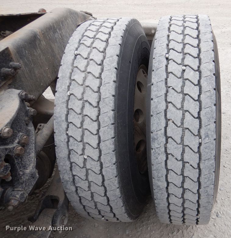 image for item DN5399 2007 Peterbilt 379  semi truck