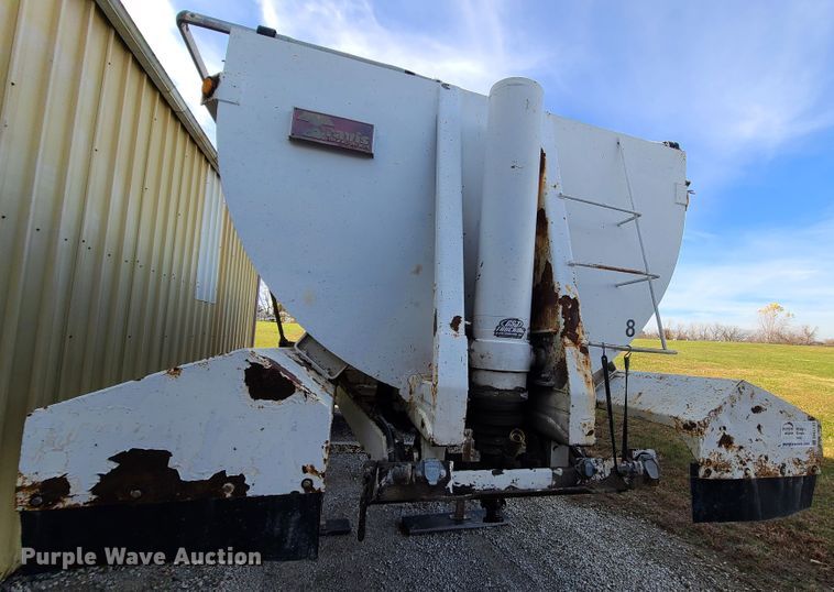 image for item DN5742 1998 Travis  end dump trailer