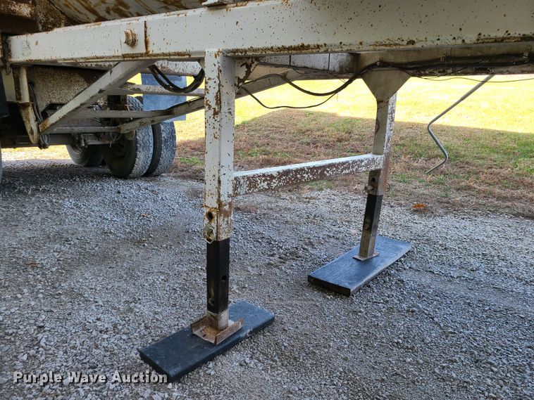 image for item DN5742 1998 Travis  end dump trailer