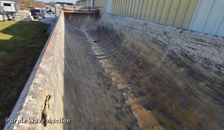 image for item DN5742 1998 Travis  end dump trailer