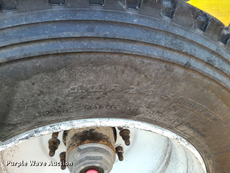 image for item DN5742 1998 Travis  end dump trailer