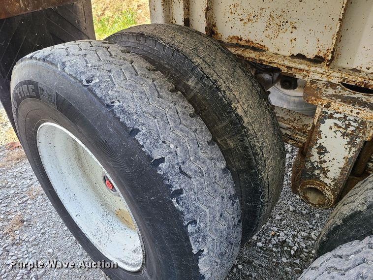 image for item DN5742 1998 Travis  end dump trailer