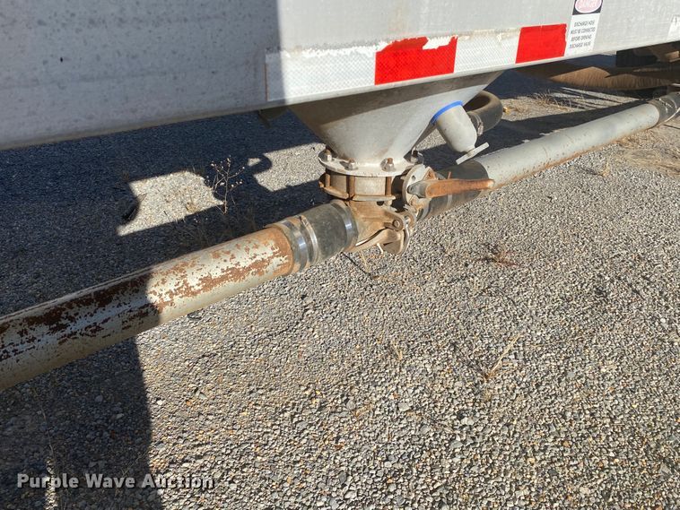 image for item DN6576 2006 Vantage  pneumatic dry bulk trailer