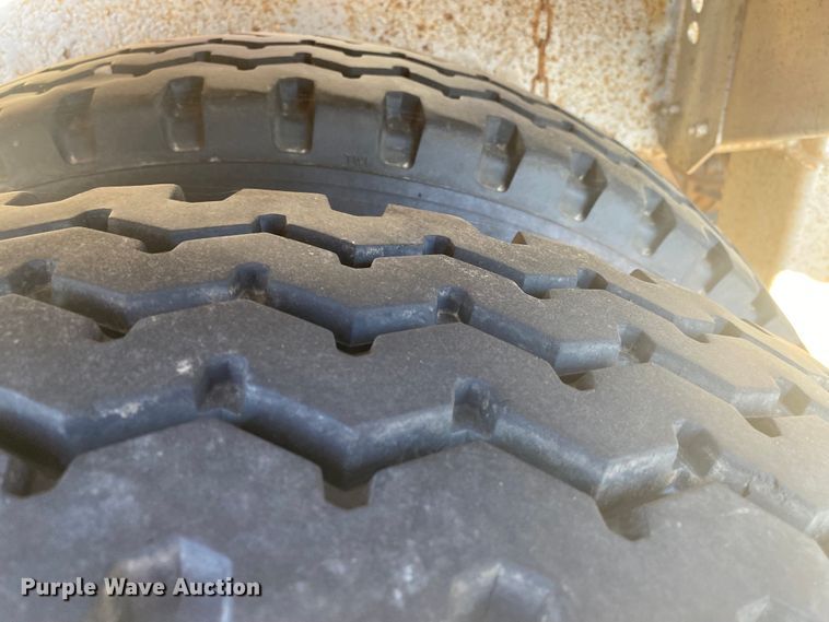 image for item DN6576 2006 Vantage  pneumatic dry bulk trailer