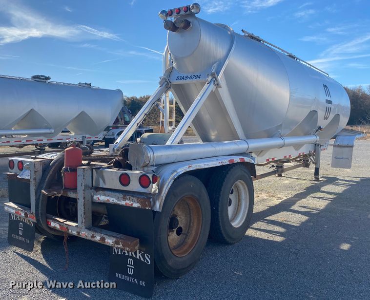 image for item DN6578 2007 Vantage  pneumatic dry bulk trailer