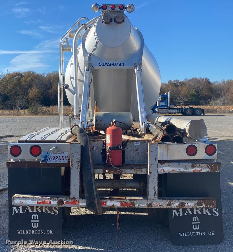 image for item DN6578 2007 Vantage  pneumatic dry bulk trailer