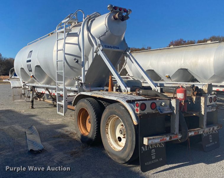 image for item DN6578 2007 Vantage  pneumatic dry bulk trailer