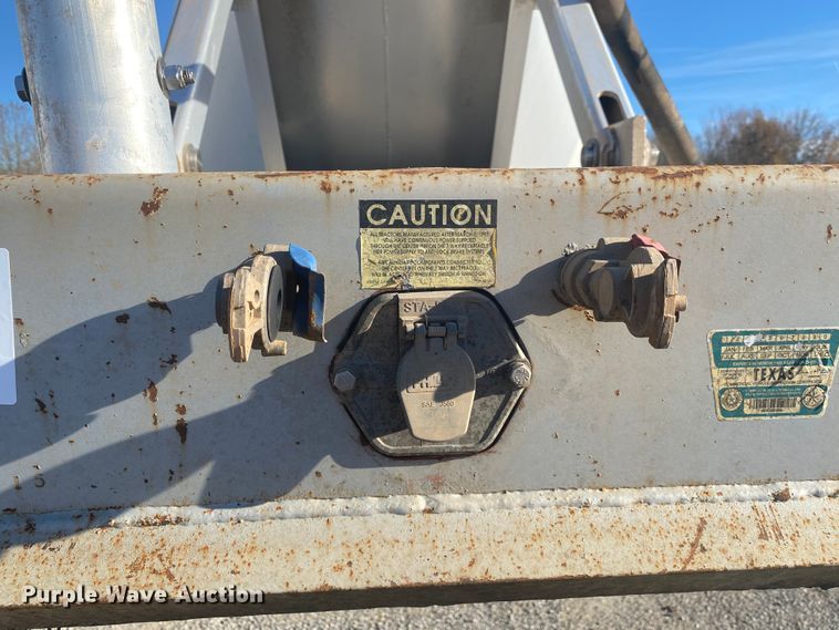 image for item DN6578 2007 Vantage  pneumatic dry bulk trailer