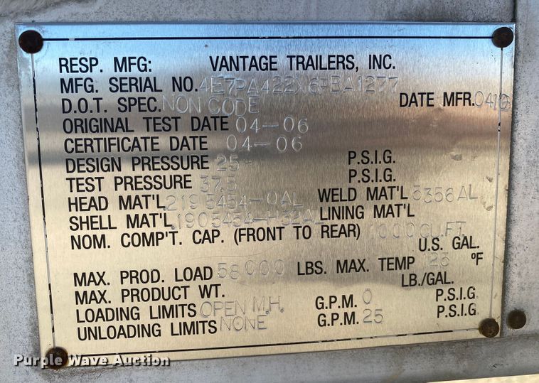 image for item DN6580 2006 Vantage  pneumatic dry bulk trailer