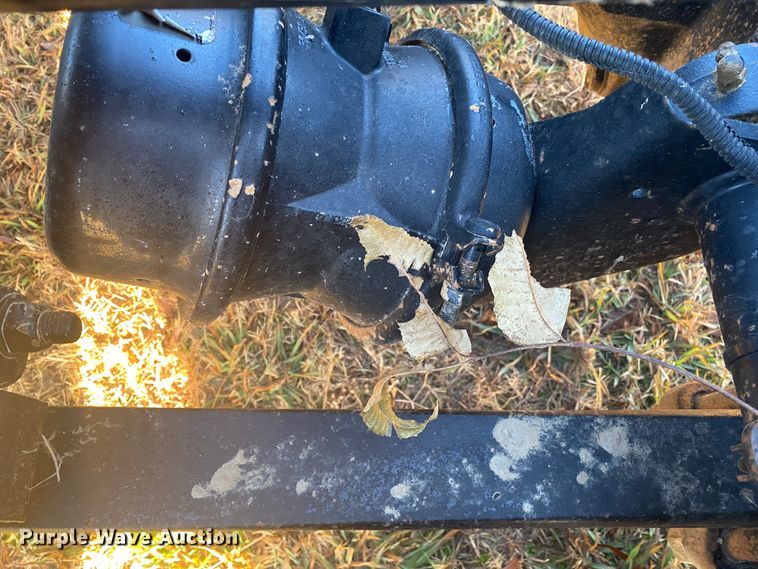 image for item DN6582 2006 Freightliner FLD120  semi truck