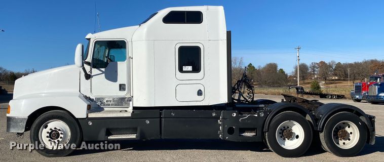 image for item DN6597 1996 Kenworth T600  semi truck