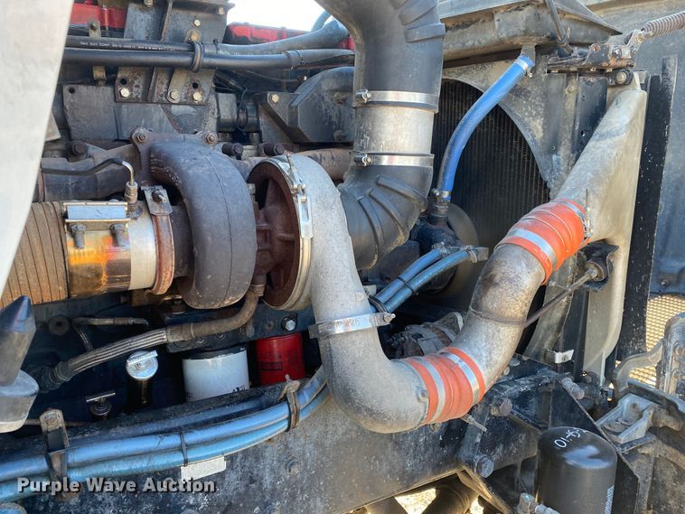 image for item DN6597 1996 Kenworth T600  semi truck