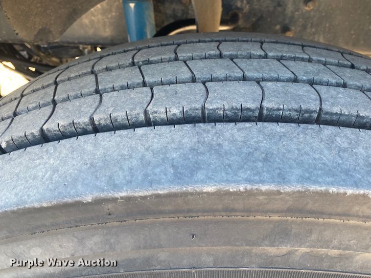 image for item DN6597 1996 Kenworth T600  semi truck