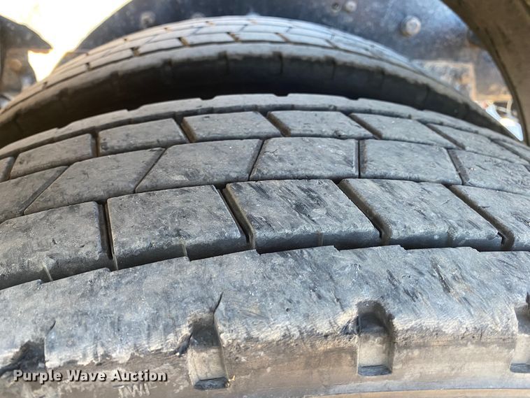 image for item DN6597 1996 Kenworth T600  semi truck