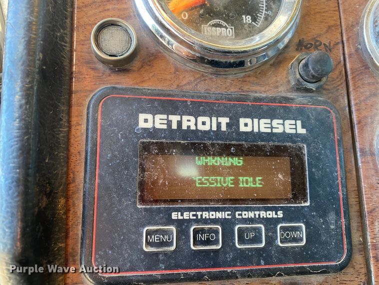 image for item DN6599 1998 Peterbilt 379  semi truck