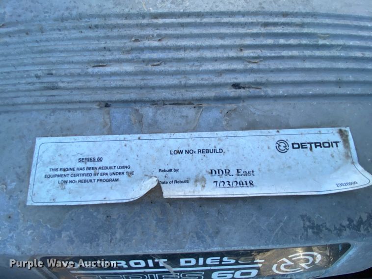 image for item DN6599 1998 Peterbilt 379  semi truck