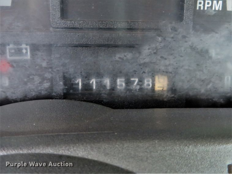 image for item FB9760 2000 Chevrolet C6500  truck cab and chassis