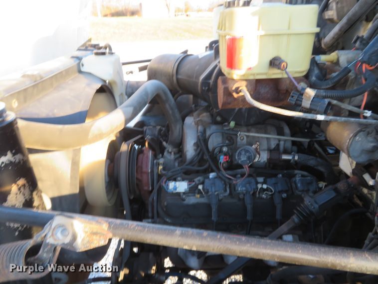 image for item FB9760 2000 Chevrolet C6500  truck cab and chassis