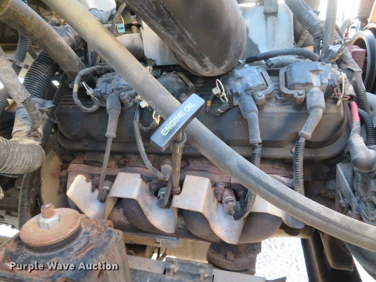 image for item FB9760 2000 Chevrolet C6500  truck cab and chassis