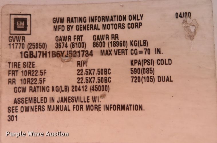 image for item FB9760 2000 Chevrolet C6500  truck cab and chassis