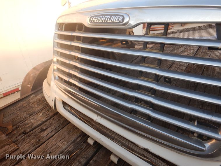 image for item FW9322 Freightliner hood