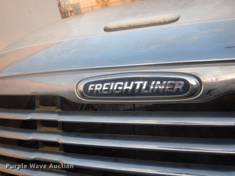 image for item FW9322 Freightliner hood