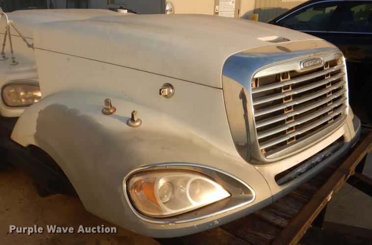 image for item FW9323 Freightliner hood