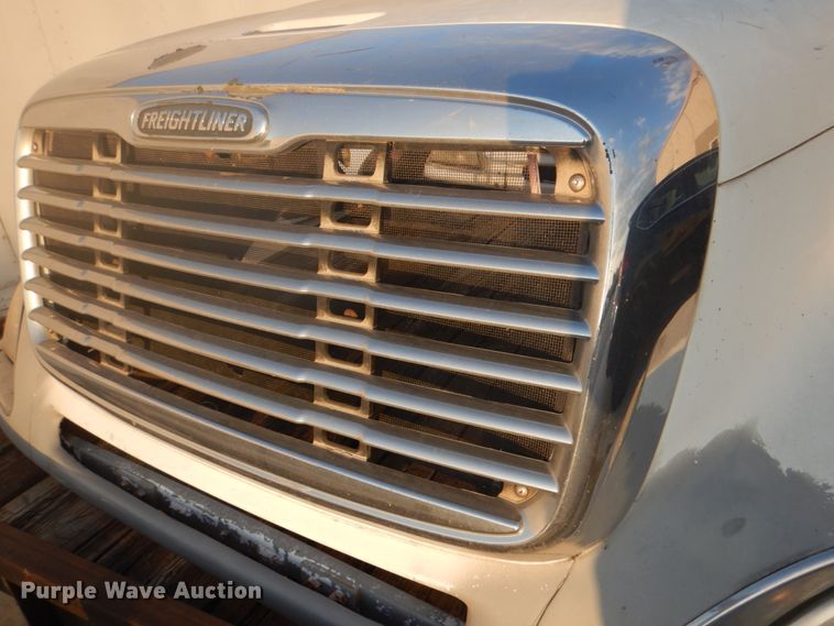 image for item FW9323 Freightliner hood