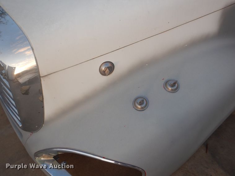 image for item FW9326 Freightliner hood