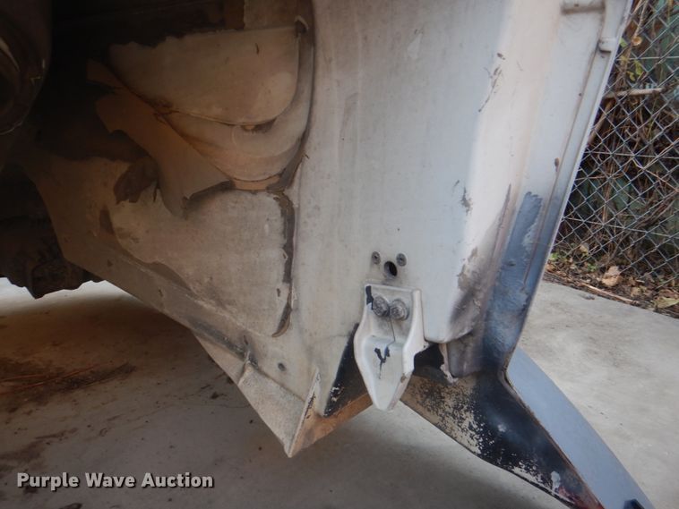 image for item FW9326 Freightliner hood