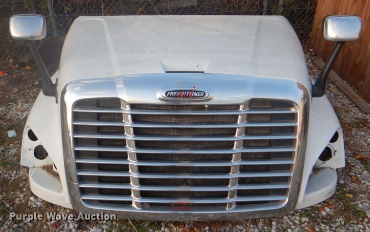 image for item FW9327 Freightliner hood