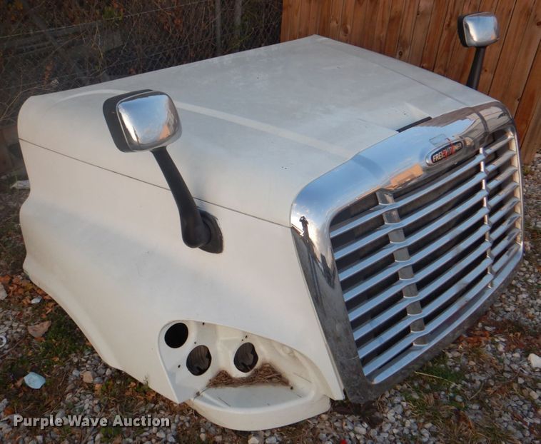 image for item FW9327 Freightliner hood