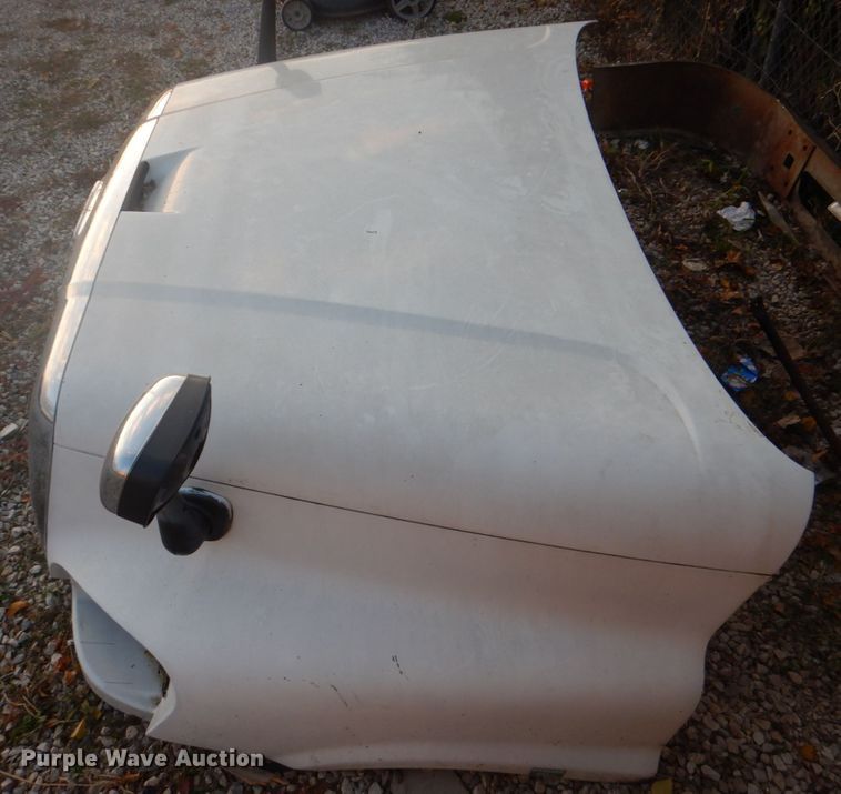 image for item FW9327 Freightliner hood