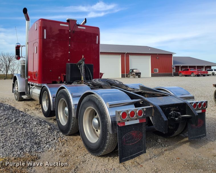 image for item GB9062 2009 Peterbilt 389  semi truck