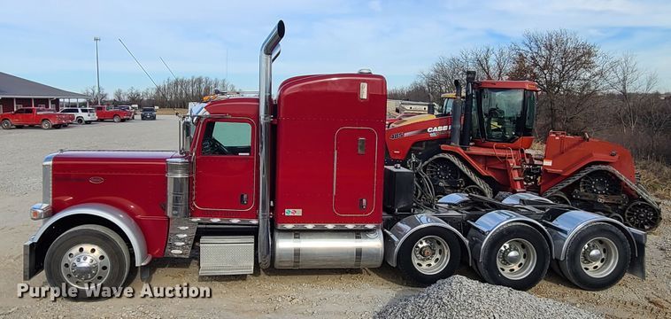 image for item GB9062 2009 Peterbilt 389  semi truck